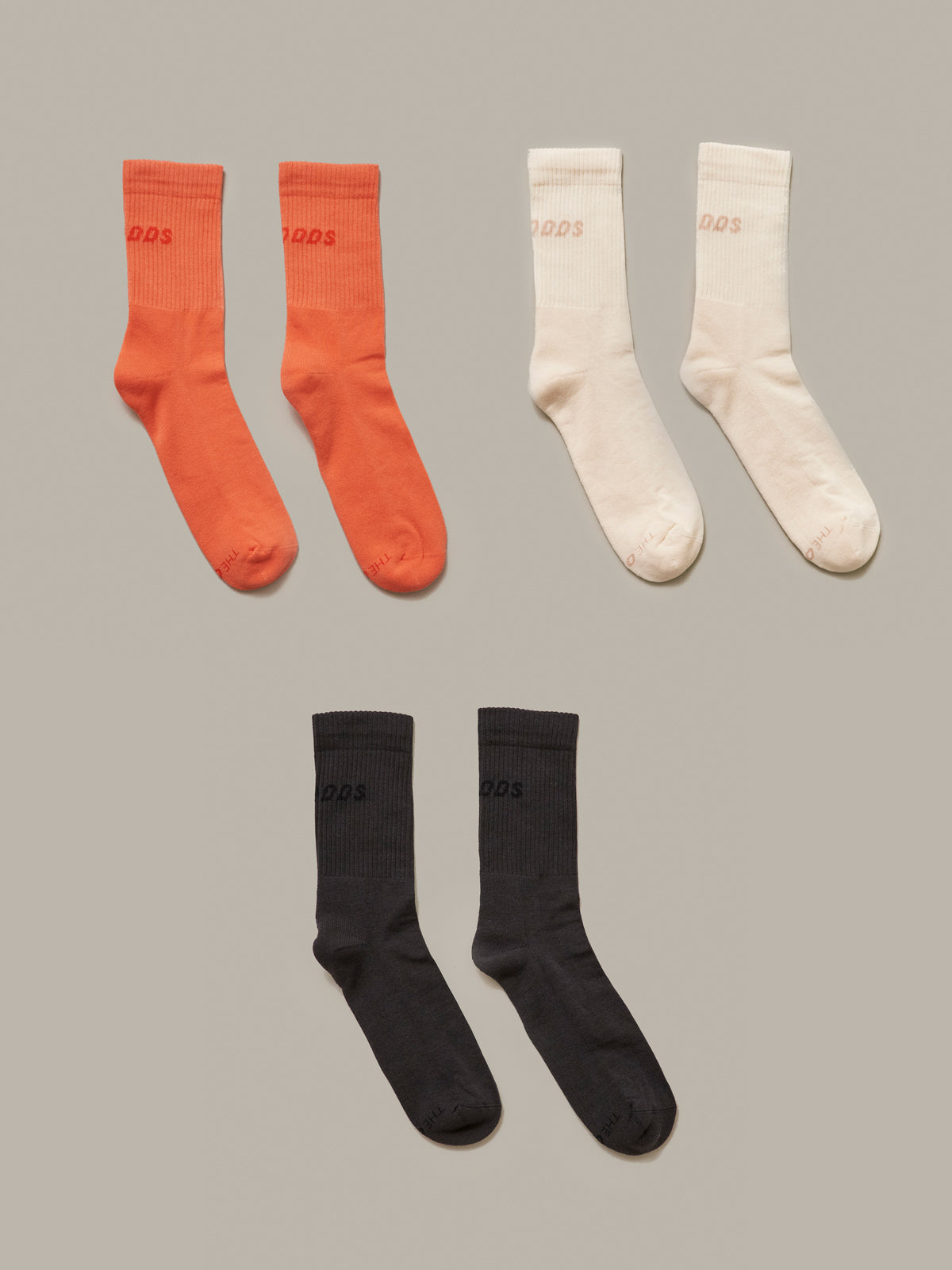 Neo Socks With The Tone-On-Tone Logo Set of 3/ alphabet